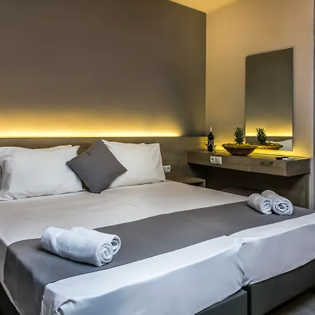 Hotel Elmi & 4*