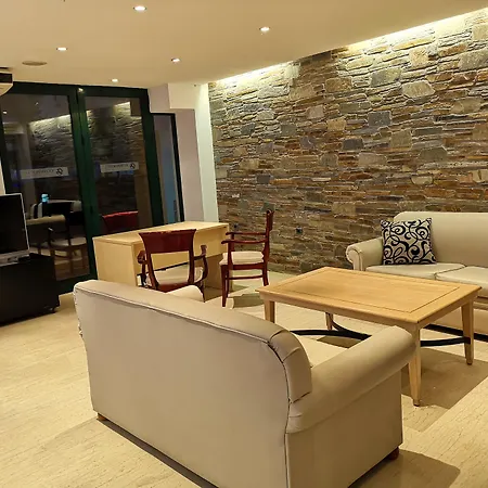 Hotel Elmi &