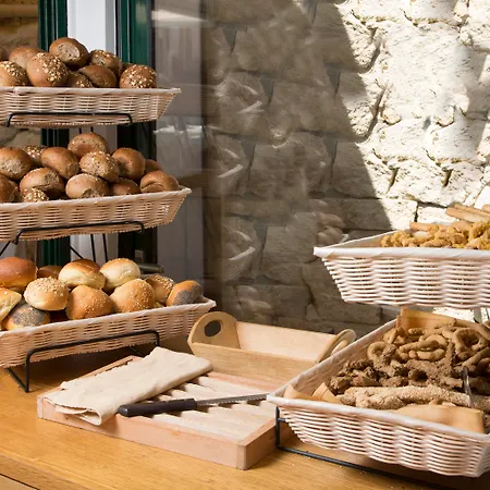 Hotel Elmi &