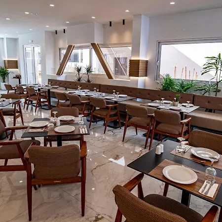 Elmi & Hotel 4*
