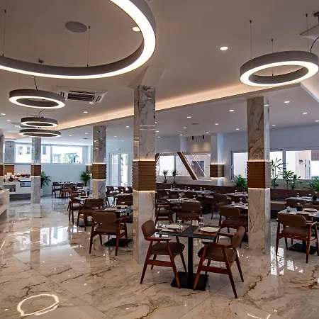 Hotel Elmi & 4*
