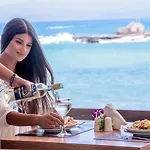 Elmi & Ξενοδοχείο 4*