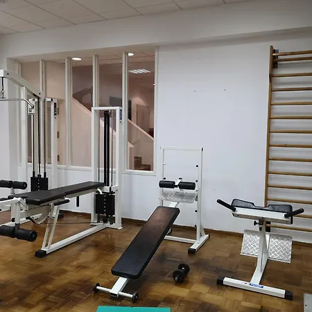 Elmi & 4* خيرسونِسوس