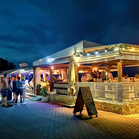 Elmi & Hotel Hersonissos (Crete)