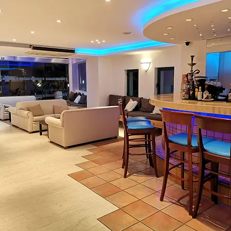 Elmi & Hotel Hersonissos (Crete)