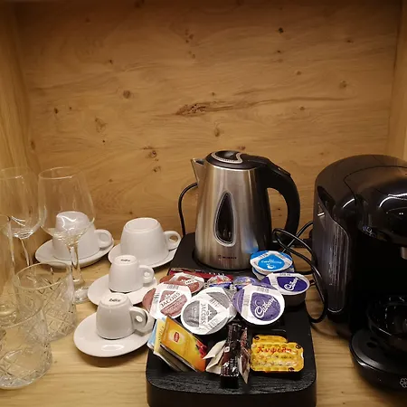 Elmi & فندق خيرسونِسوس