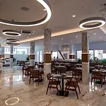 Hotel Elmi & 4*